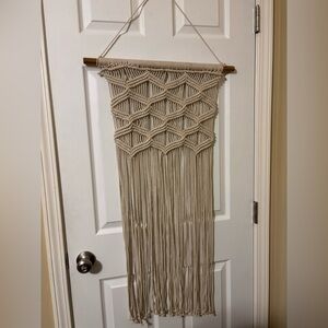 Elegant Cream Macrame Wall Hanging